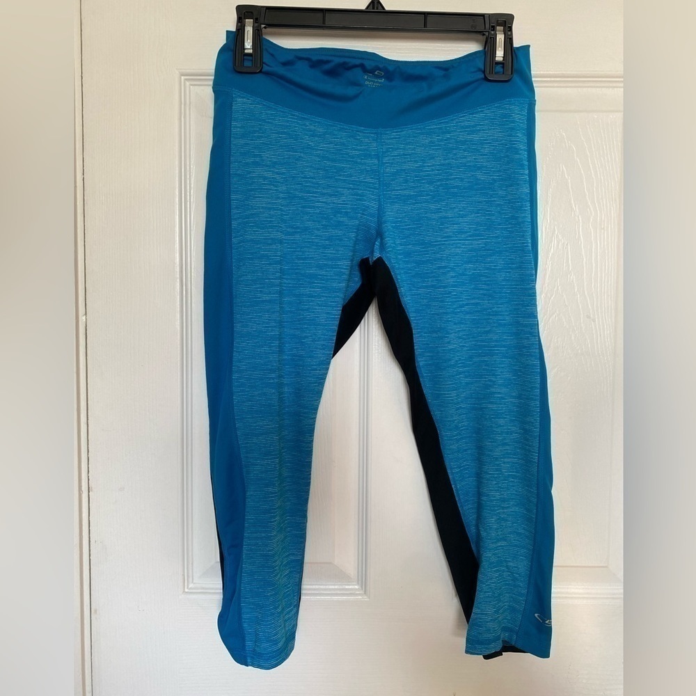 C9 Champion Duo Dry Capri Length Athletic Pants Size‎ Medium